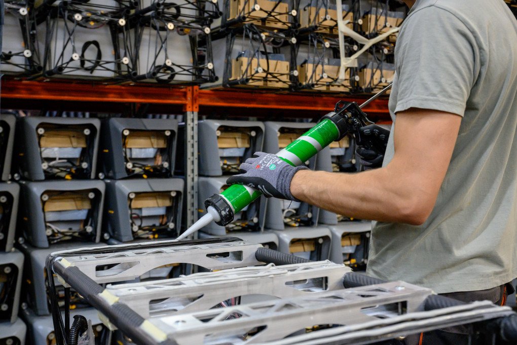 Ukrainian workers assemble FP-2 deep-strike drones at a Fire Point facility in Ukraine on July 17, 2026. (Source: Getty Images) Ukrainian workers assemble FP-2 deep-strike drones at a Fire Point facility in Ukraine on July 17, 2026. (Source: Getty Images)