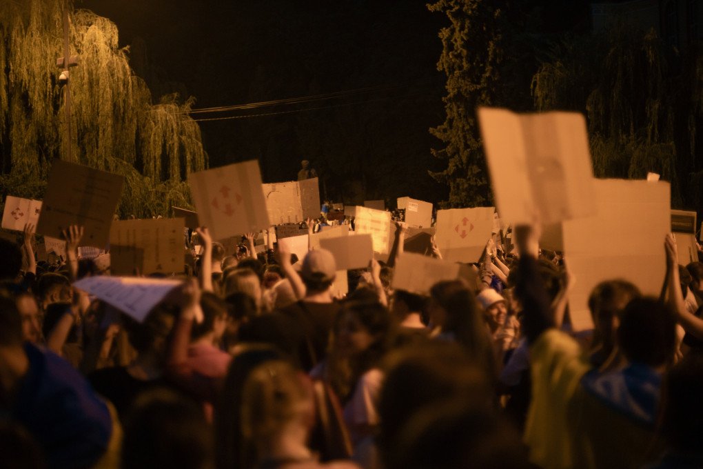 Manifestantes en Kyiv, el 22 de julio de 2025. (Fuente: Louis Beaudemont/ UNITED24 Media)