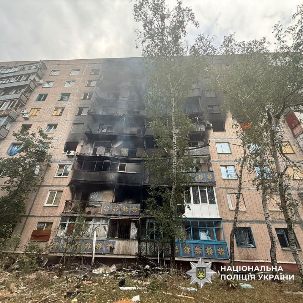 An apartment building damaged in a Russian attack on Kramatorsk, Donetsk region, September 22, 2026. (Source: National Police of Ukraine)