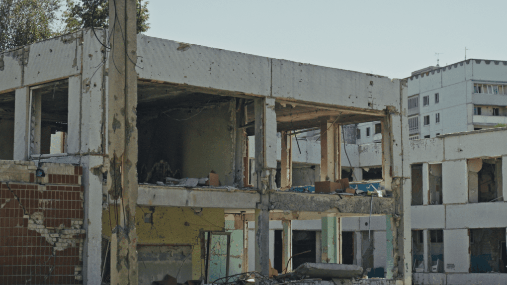According to Kharkiv’s Mayor, nearly 90% of the buildings in Northern Saltivka were damaged or destroyed due to Russian attacks. Photo: UNITED24 Media According to Kharkiv’s Mayor, nearly 90% of the buildings in Northern Saltivka were damaged or destroyed due to Russian attacks. Photo: UNITED24 Media