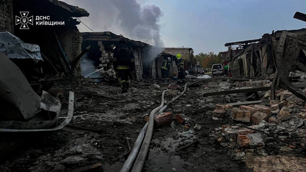 Emergency crews work among damaged buildings following a Russian attack on Ukraine’s Kyiv region. (Source: State Emergency Service) Emergency crews work among damaged buildings following a Russian attack on Ukraine’s Kyiv region. (Source: State Emergency Service)