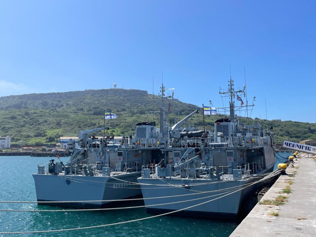 Ukrainian Chernihiv and Cherkasy minehunters during the Sea Breeze 2025 in the UK. (Source: NATO Martime Command/X) Ukrainian Chernihiv and Cherkasy minehunters during the Sea Breeze 2025 in the UK. (Source: NATO Martime Command/X)