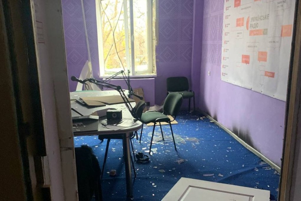 The premises of Ukrainian Radio, damaged by the Russian Federation’s attack on Dnipro on the night of November 18. (Source: Suspilne Dnipro)
