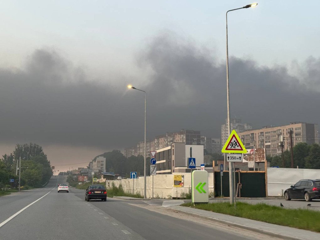 Las secuelas de un ataque ruso con drones y misiles contra Ternopil, el 6 de junio de 2025. (Fuente: Astra) Las secuelas de un ataque ruso con drones y misiles contra Ternopil, el 6 de junio de 2025. (Fuente: Astra)