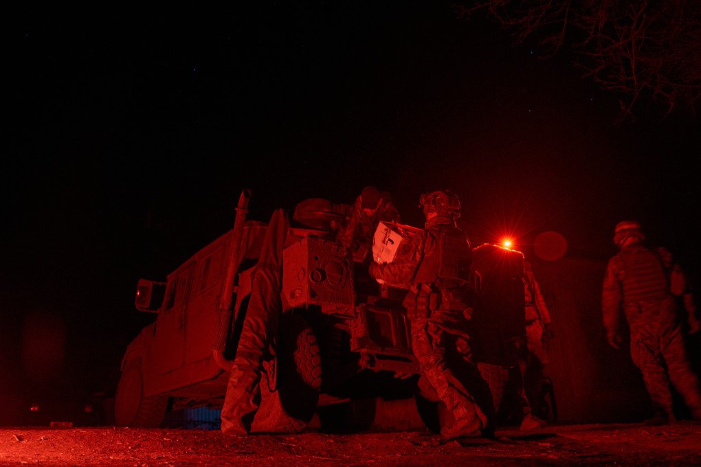 The Vampire crew prepares for a mission. The Vampire crew prepares for a mission.