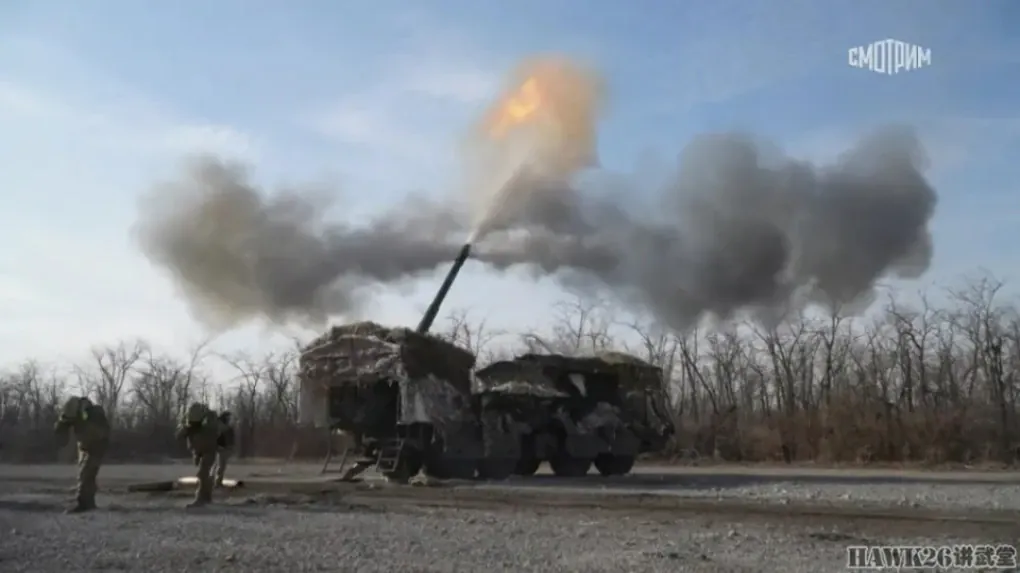 Russia’s new 152mm wheeled self-propelled howitzer, the 2S44 “Hyacinth-K,” February 2025. (Photo: open source)