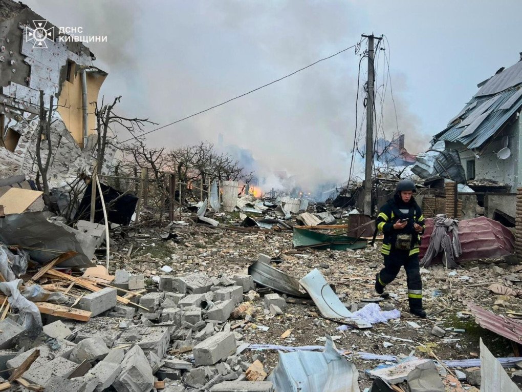 Aftermath of a Russian combined drone and missile strike on Kyiv region, May 25, 2025. (Source: SES) Aftermath of a Russian combined drone and missile strike on Kyiv region, May 25, 2025. (Source: SES)