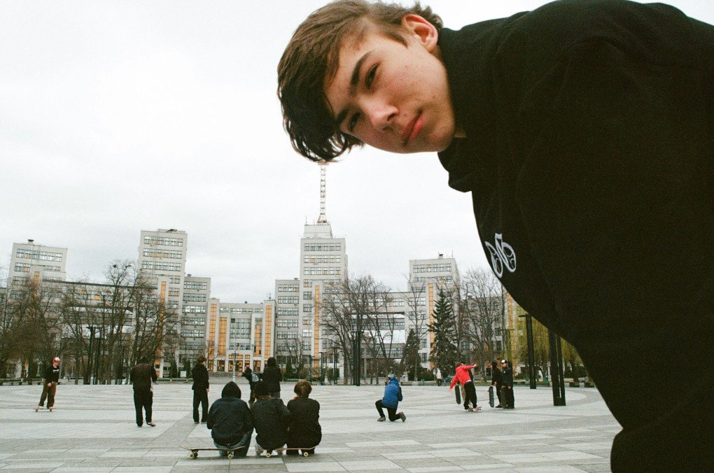 A self-organized skateboarding contest. (Photo: Hironori Kodama) 
