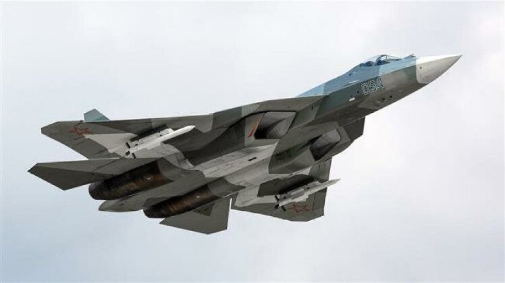 Su-57 prototype armed with two R-77 missiles. (Source: The Military Watch) Su-57 prototype armed with two R-77 missiles. (Source: The Military Watch)