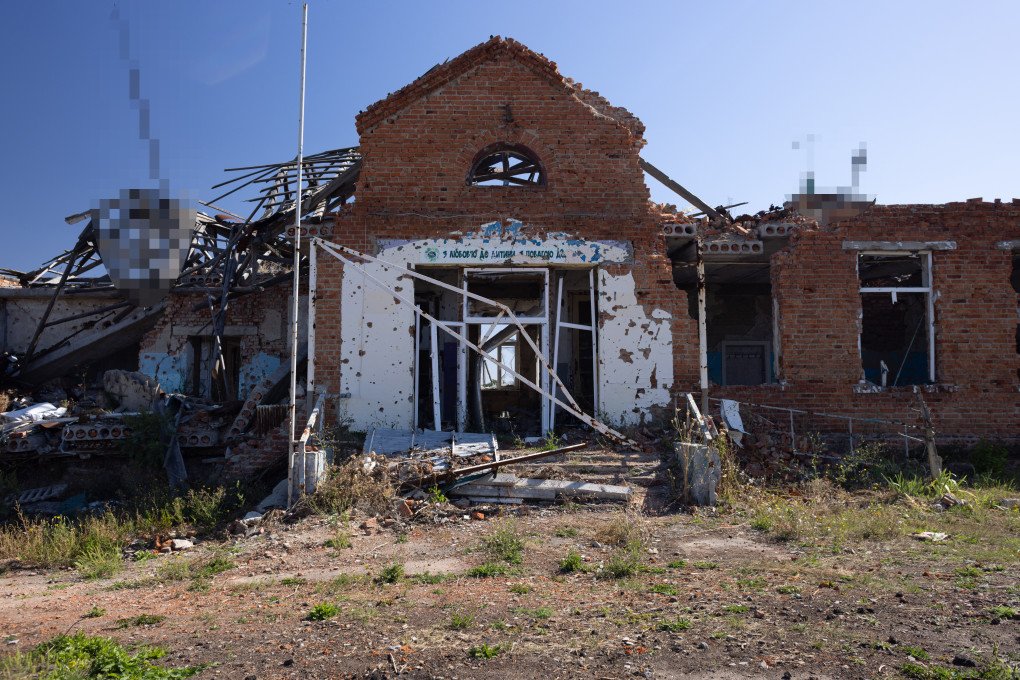 The destroyed school in Hrakove. (Photo: Vic Bakin/UNITED24 Media) The destroyed school in Hrakove. (Photo: Vic Bakin/UNITED24 Media)
