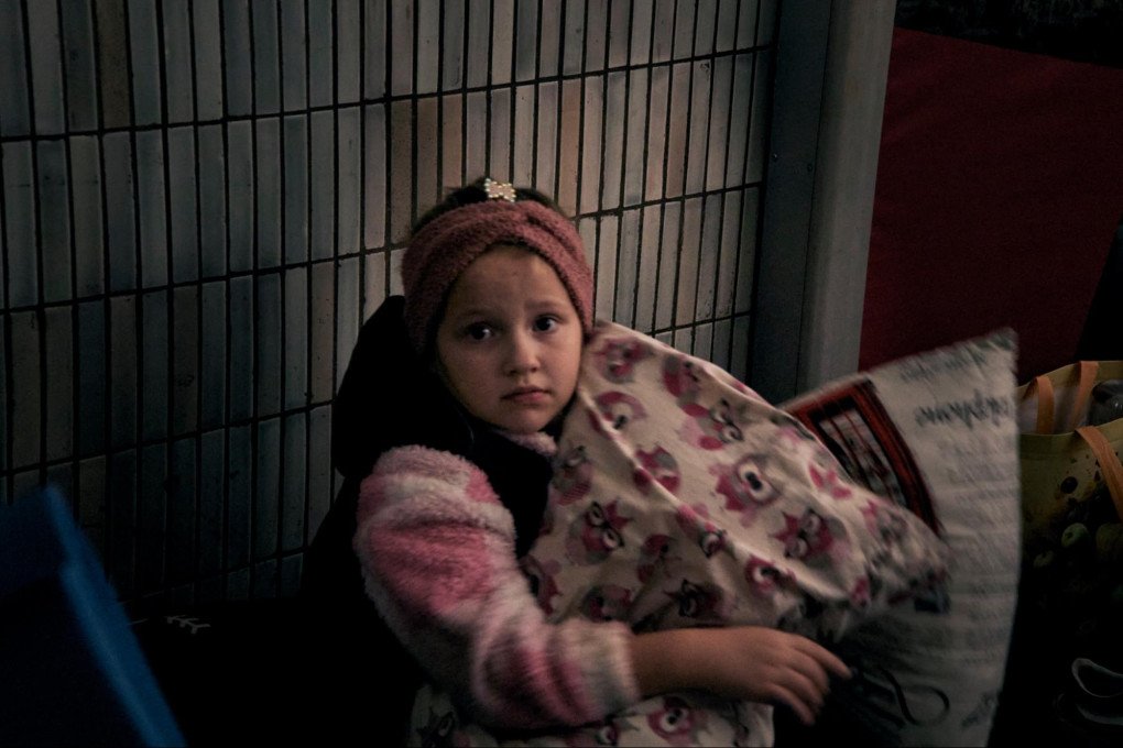 A girl takes shelter in a metro station, tens of meters underground. Kyiv, Ukraine, October 6, 2026 (Photo: Louis Beaudemont/UNITED24 Media)