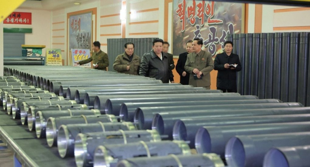 North Korean leader Kim Jung Un inspects an artillery factory in North Korea. (Photo: open source) North Korean leader Kim Jung Un inspects an artillery factory in North Korea. (Photo: open source)