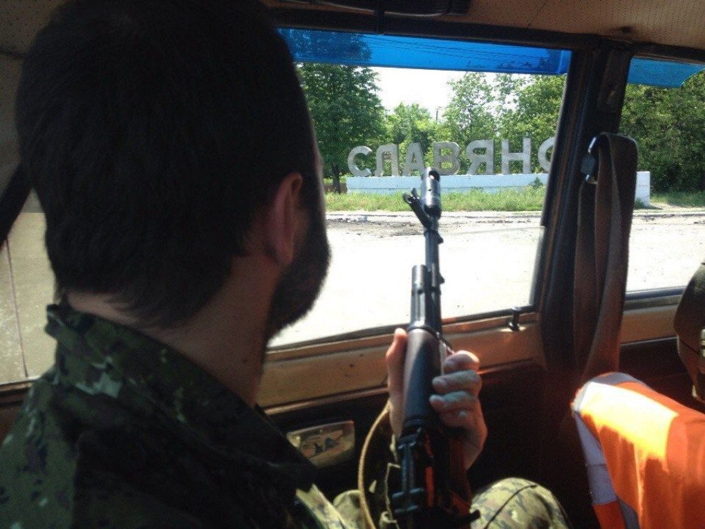 Tyl-22 leader, Alexander Zhuchkovsky, a US designated terrorist and Russian soldier in Sloviansk in 2014, during Russia’s initial invasion of Ukraine. (Source: Tyl-22)