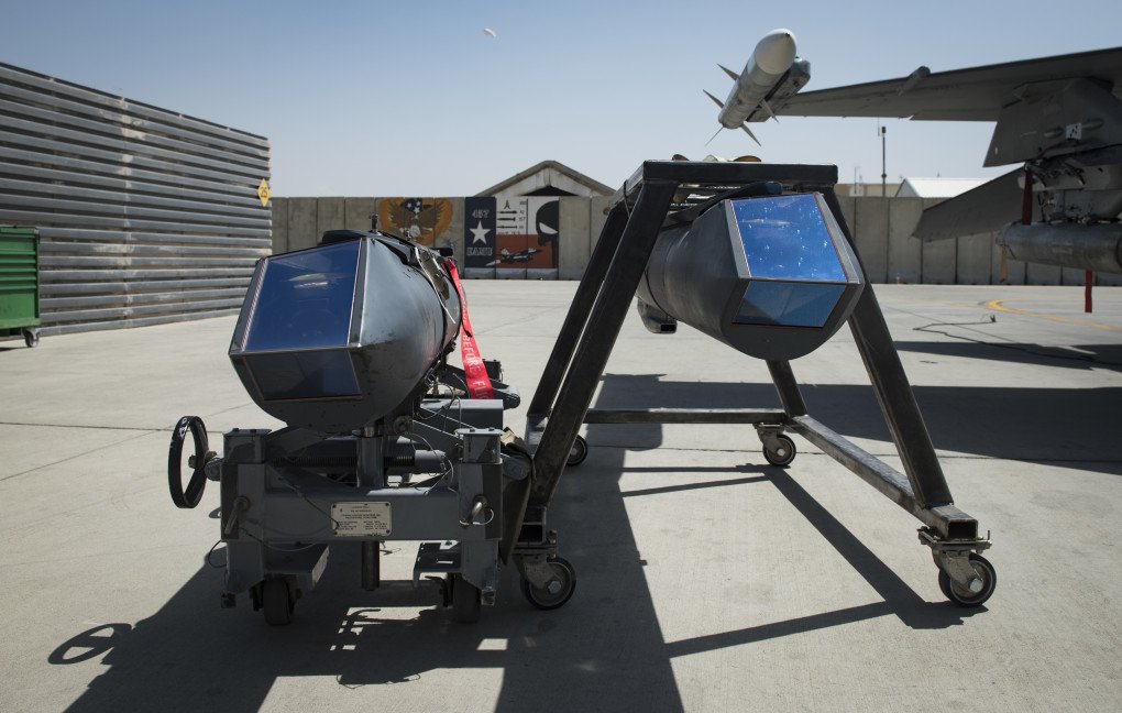 Sniper Advanced Targeting Pod. (Source: United States Air Force)