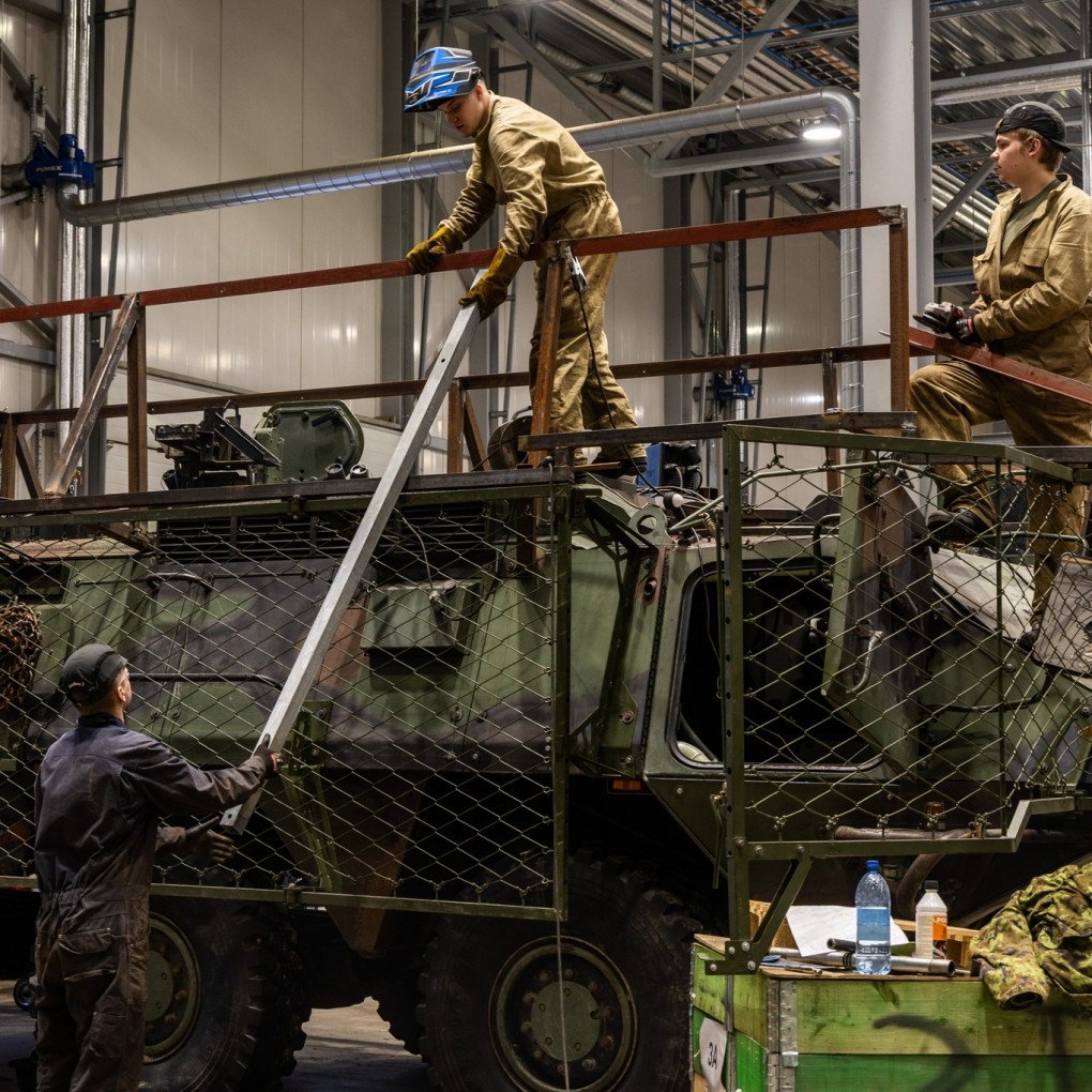 Estonian soldiers are modifying their Patria 6×6 armored personnel carriers, January 29, 2026. (Source: Estonian 1st Infantry Brigade)