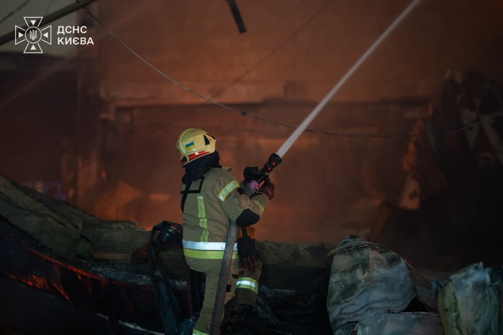 Firefighters battle a blaze caused by a Russian strike in Kyiv. (Source: State Emergency Service of Ukraine)