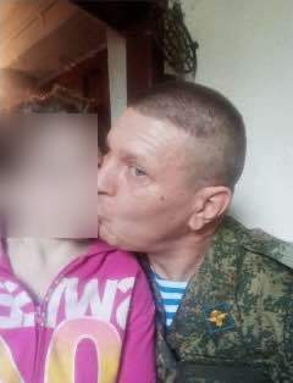 Bibartsev with his younger daughter in 2022. (Source: Ukrainian intelligence) Bibartsev with his younger daughter in 2022. (Source: Ukrainian intelligence)