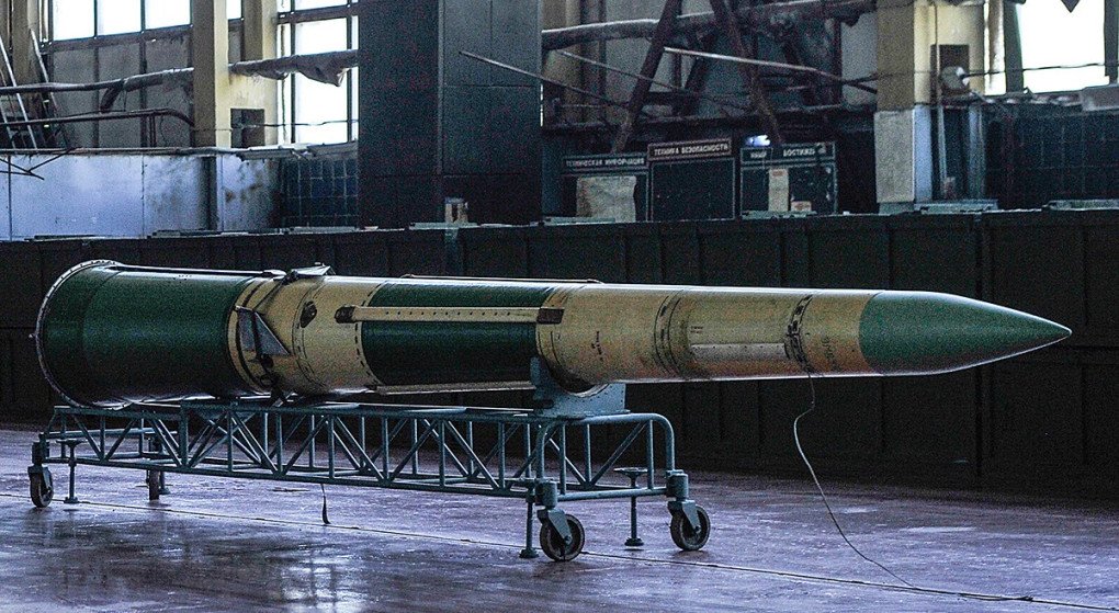 9M83 surface-to-air air defense missile during the process of maintenance at the Ukrainian factory in 2018. (Source: National Security and Defense Council of Ukraine) 9M83 surface-to-air air defense missile during the process of maintenance at the Ukrainian factory in 2018. (Source: National Security and Defense Council of Ukraine)