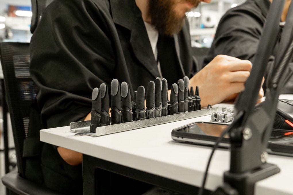 Manufacturing process, Kyiv, Ukraine. (Source: Esper Bionics)