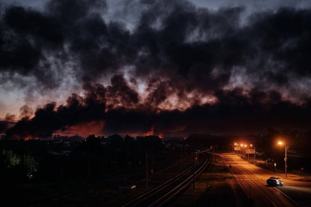 Smoke rises in Kyiv after a massive Russian drone and missile strike on Kyiv on July 4, 2025. (Source: libcos) Smoke rises in Kyiv after a massive Russian drone and missile strike on Kyiv on July 4, 2025. (Source: libcos)