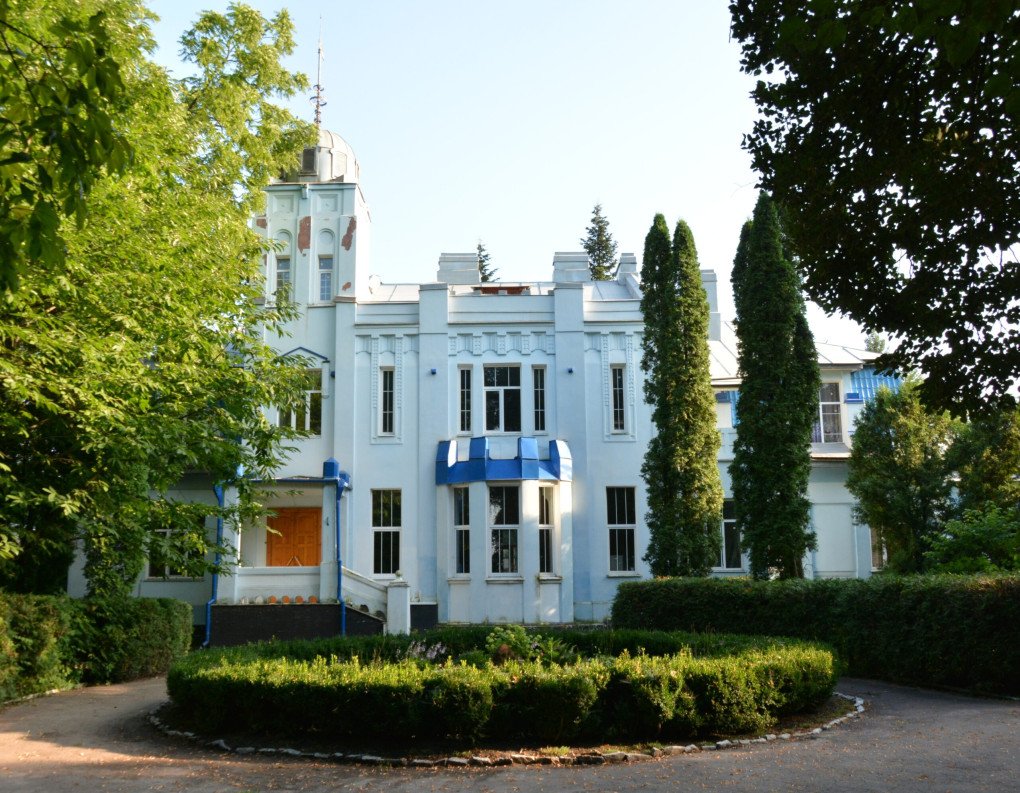 L. Ye. Koenig Estate Palace in 2014. (Source: Wikimedia)