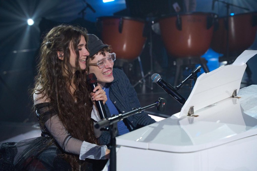 Jerry Heil and Nemo perform together during the concert in Kyiv, Ukraine, April 4, 2026. (Photo: Mykyta Shandyba/UNITED24 Media)