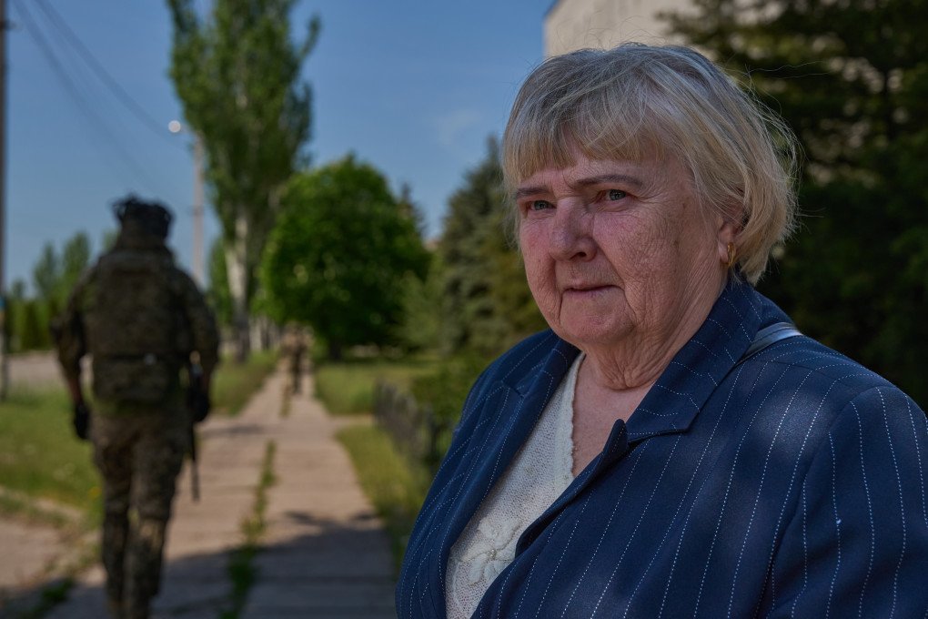 A resident of Druzhkivka. (Photo: Mykyta Shandyba/ UNITED24 Media)