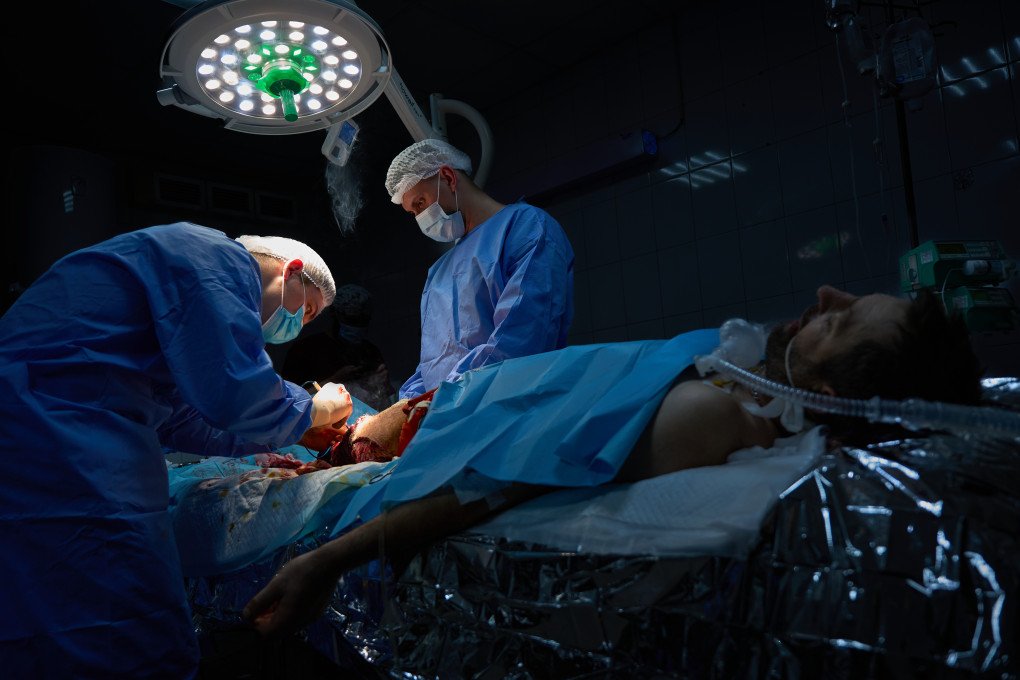 A surgeon performs an operation on a wounded soldier. 3rd Army Corps. Photo: Mykyta Shandyba/UNITED24 Media. A surgeon performs an operation on a wounded soldier. 3rd Army Corps. Photo: Mykyta Shandyba/UNITED24 Media.