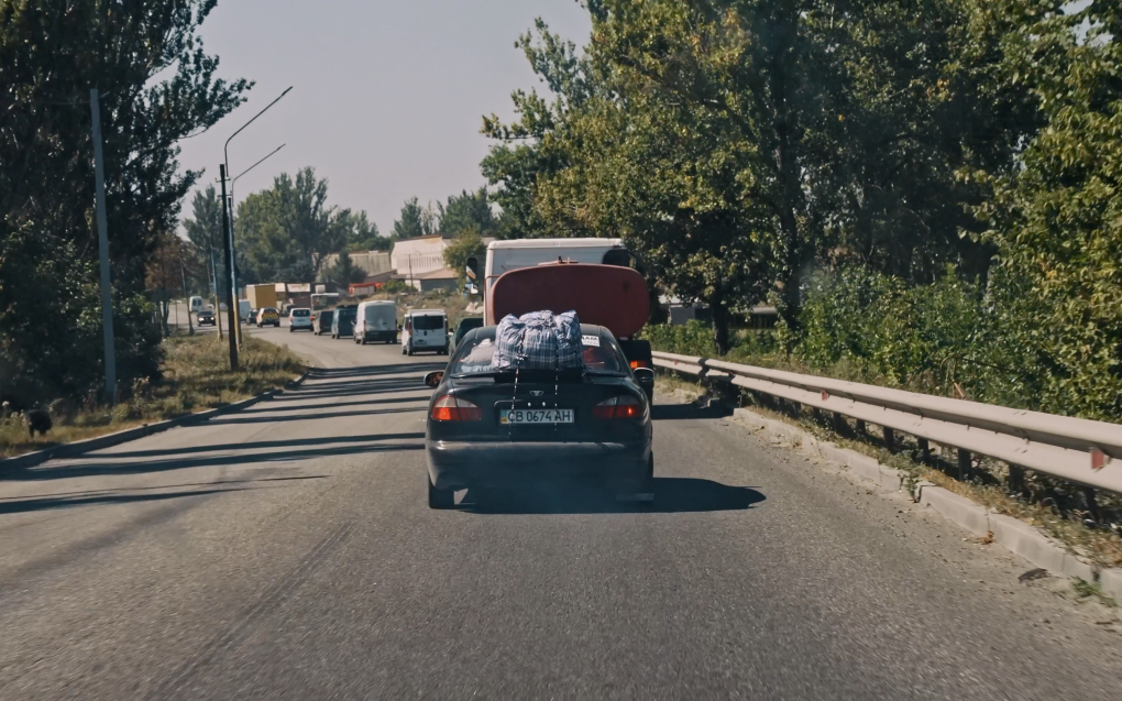 Cars evacuating Pokrovsk as Russian troops advance. Cars evacuating Pokrovsk as Russian troops advance.