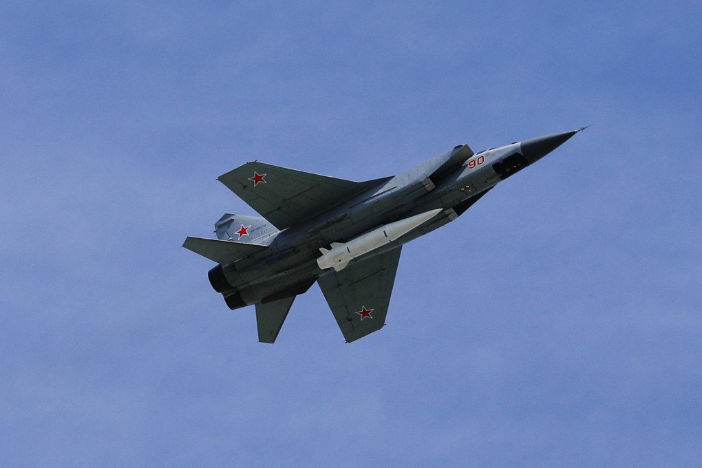 Mikoyan MiG-31K fighter jets with Kinzhal hypersonic missiles fly over Moscow’s Red Square during the Victory Day military parade in Moscow, Russia, on May 09, 2018. (Source: Getty Images) Mikoyan MiG-31K fighter jets with Kinzhal hypersonic missiles fly over Moscow’s Red Square during the Victory Day military parade in Moscow, Russia, on May 09, 2018. (Source: Getty Images)