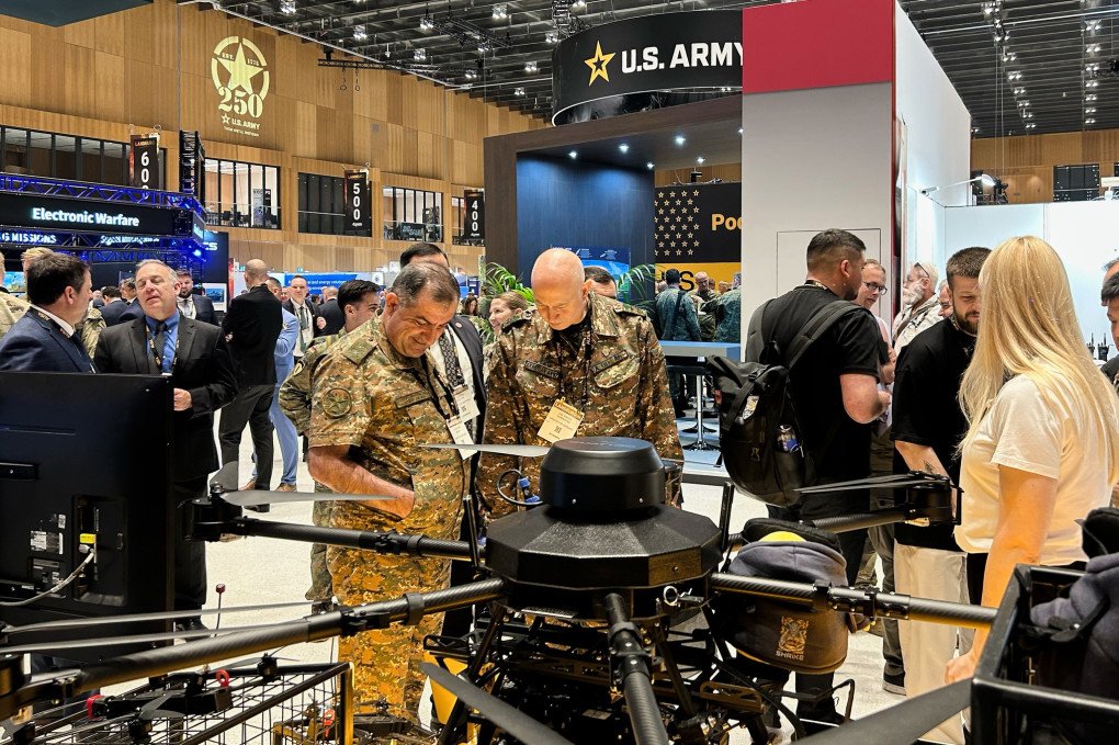 Ukrainian VAMPIRE bomber drone at the LANDEURO defense conference in Wiesbaden. (Source: Mykhailo Fedorov) Ukrainian VAMPIRE bomber drone at the LANDEURO defense conference in Wiesbaden. (Source: Mykhailo Fedorov)