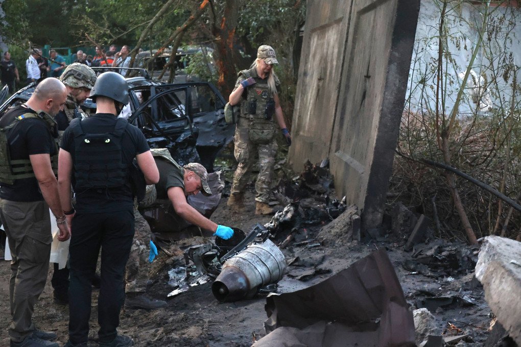 Law enforcers examine fragments of a Russian jet drone after it landed in the private sector of the Osnovianskyi district, Kharkiv, Ukraine, August 25, 2026. (Photo: Viacheslav Madiievskyi via Getty Images) Law enforcers examine fragments of a Russian jet drone after it landed in the private sector of the Osnovianskyi district, Kharkiv, Ukraine, August 25, 2026. (Photo: Viacheslav Madiievskyi via Getty Images)
