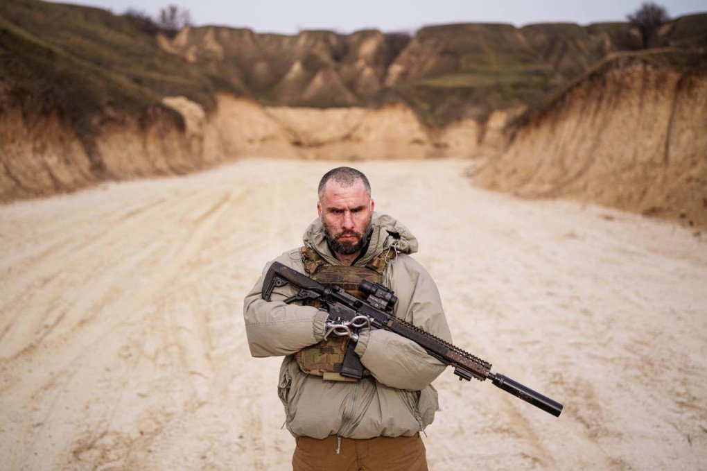 The instructor of the special forces unit "Artan" with the call sign "Zvir" (lit. Beast) as an example of how wounded soldiers remain in the unit. (Source: Artan)