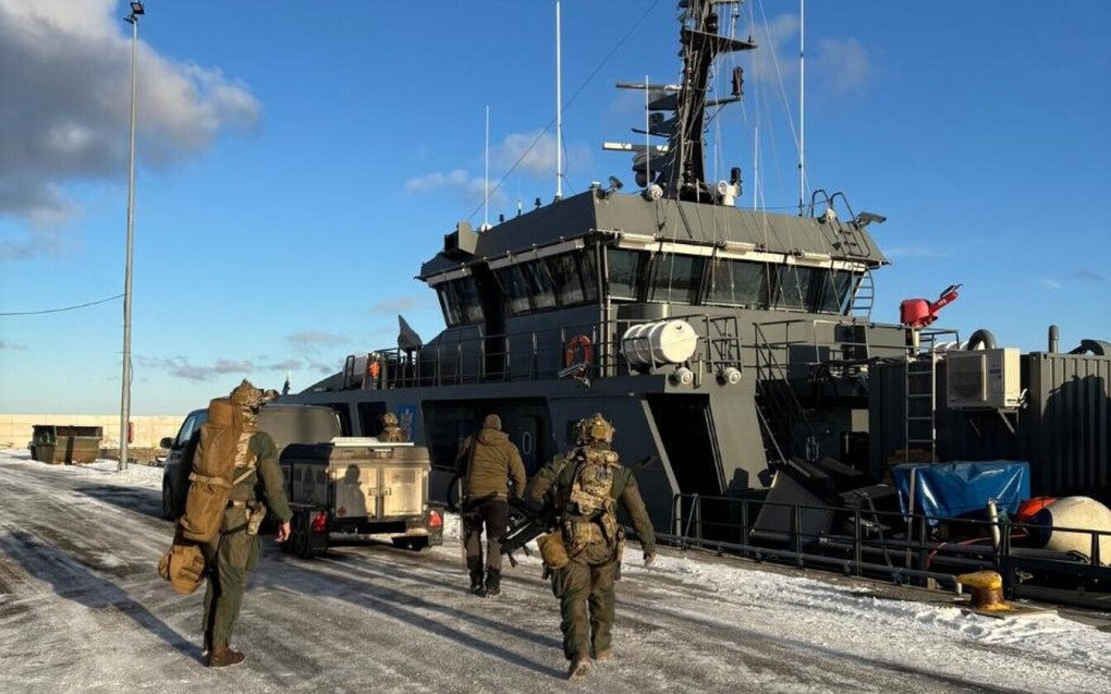 Estonian K-Commando getting ready to board the Baltic Spirit container ship in the Gulf of Finland, February 3, 2026. (Source: Estonian Police and Border Guard Board)