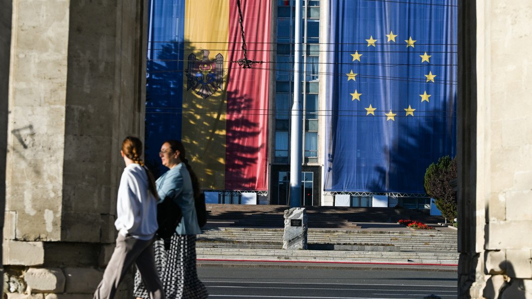 Moldova Dismantles Russia-Backed Network and Offers EU Support Against Election Interference