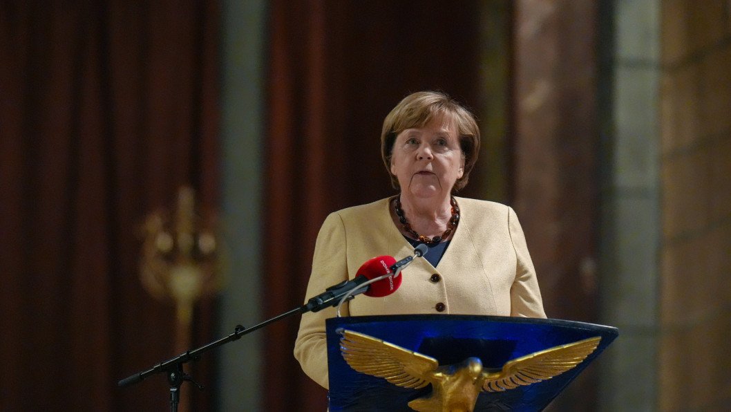 EU Reportedly Considers Angela Merkel as Mediator in Ukraine-Russia Talks
