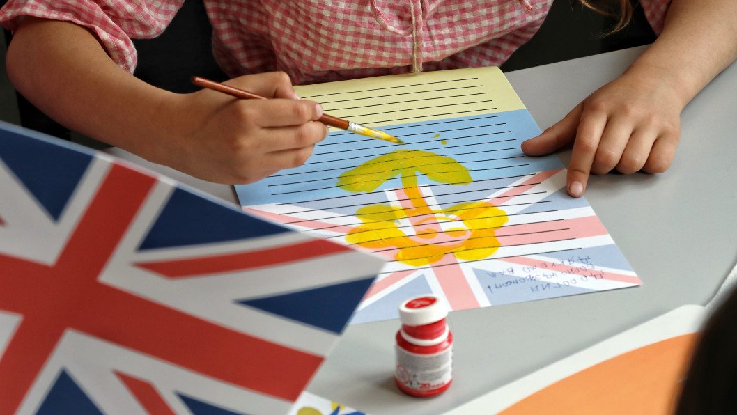 UK Imposes Sanctions on 10 Russian Officials for Abducting and Brainwashing of Ukrainian Children