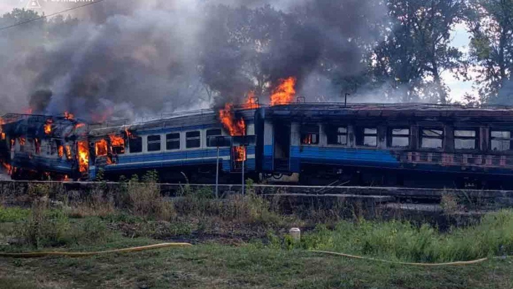 Russian Drones Hit Sumy Passenger Train, Then Strike Again as Firefighters Work