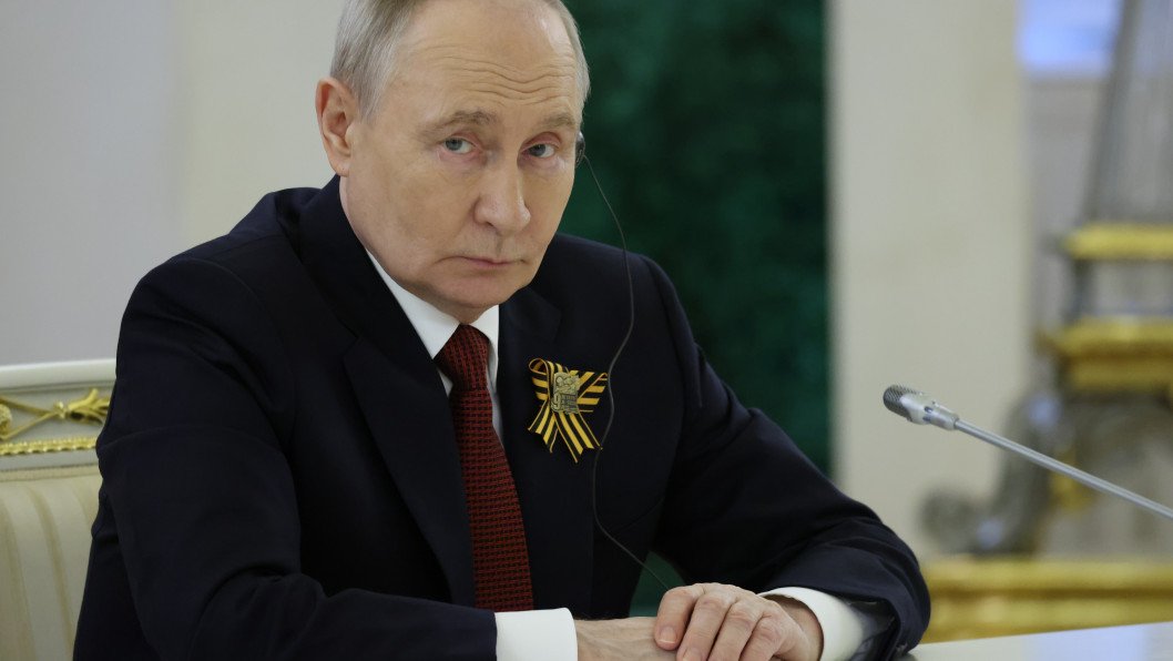Putin’s Sudden Public Marathon Raises Questions After Months of Limited Appearances