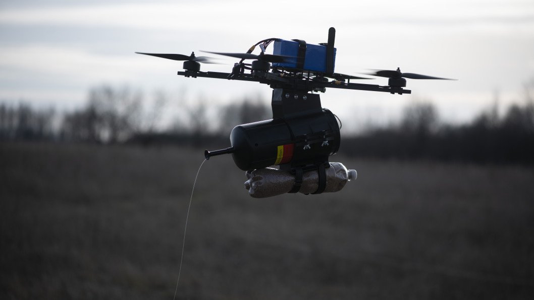 Ukraine Begins Mass Production of 30-Kilometer Fiber-Optic Drone Reel