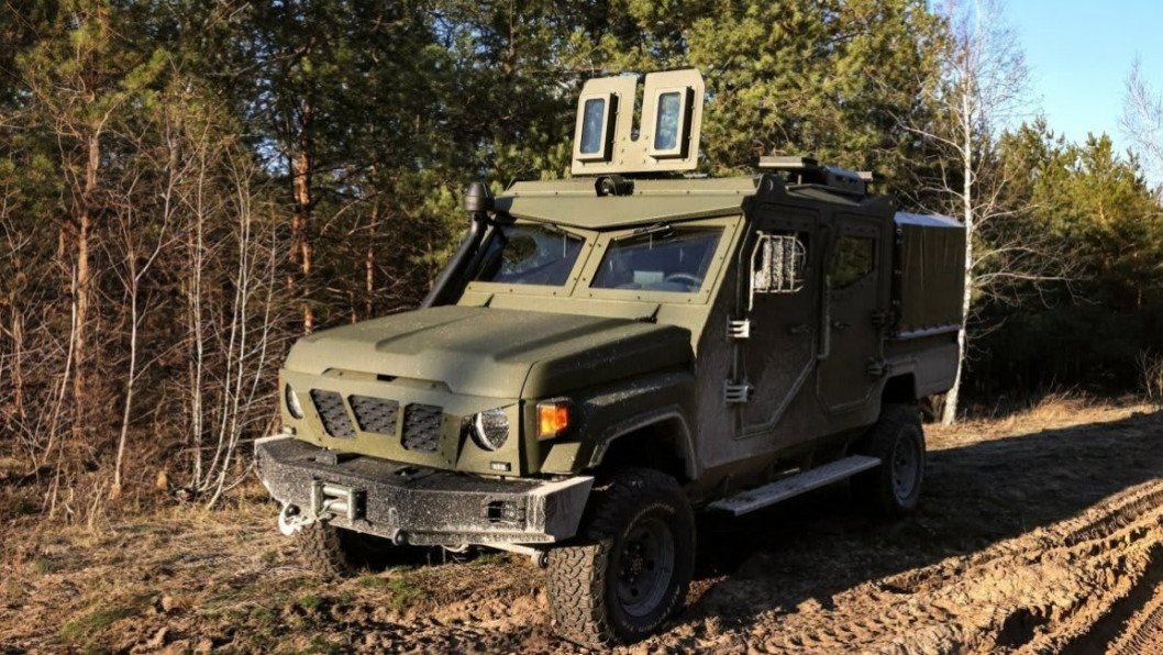 Ukraine Replaces Soviet Recon Vehicles With Toyota-Based Armored Tisa