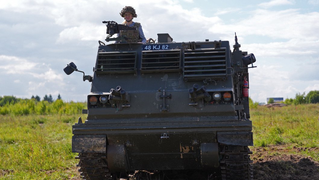 Estonia Moves Troops Toward Russian Border, Prepares 300-Km Deep Strikes Under New Defense Strategy