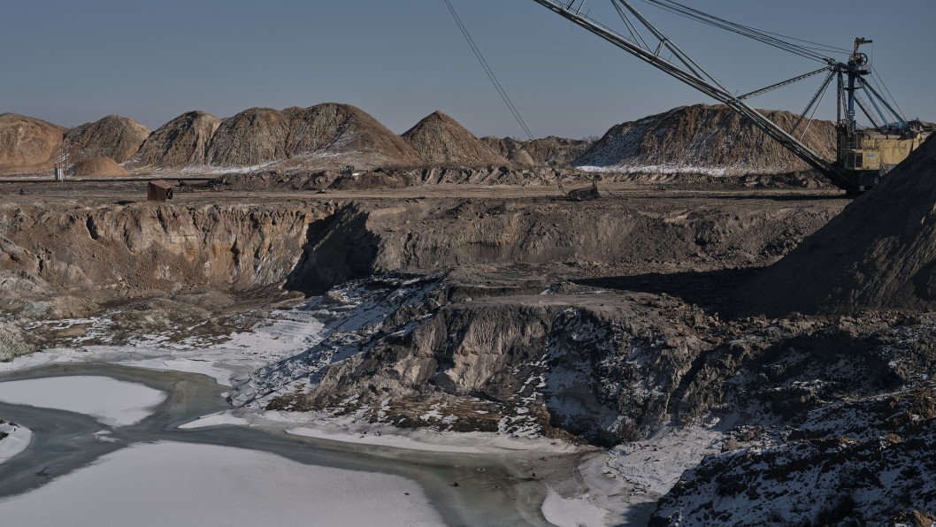 Russia Moves to Exploit Ukraine’s Resources in Temporarily Occupied Territories
