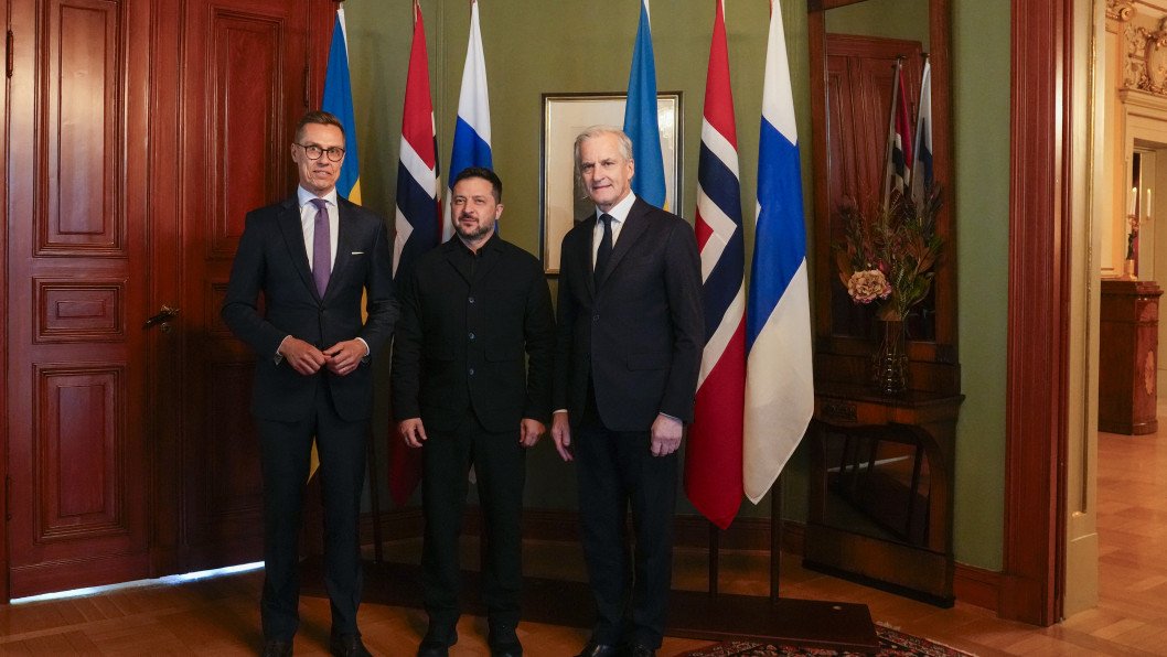 Zelenskyy Proposes Leaders’ Summit as Witkoff Heads to Russia After Oslo Talks