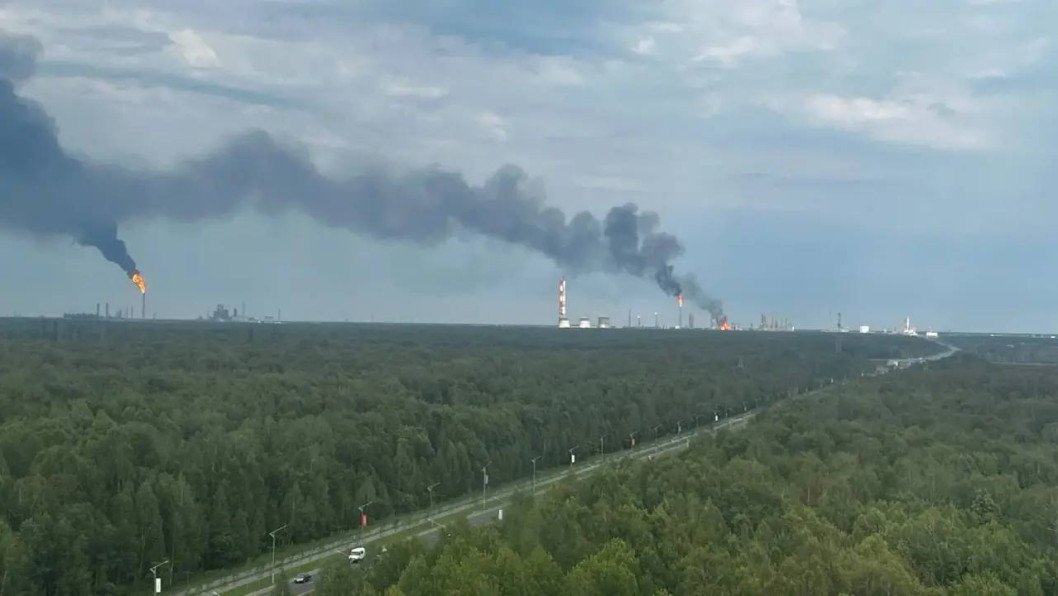 Ukraine Hits 2,200 Km Deep Into Russia—and Knocks Out Plant Producing 40% of Its LPG