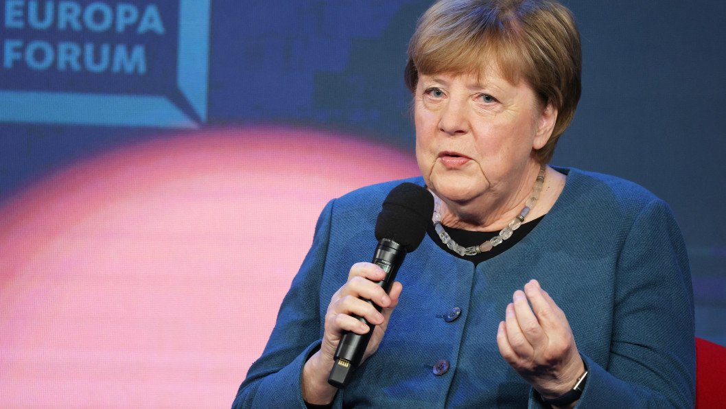 Angela Merkel Rejects Role as Mediator in Potential EU Peace Talks