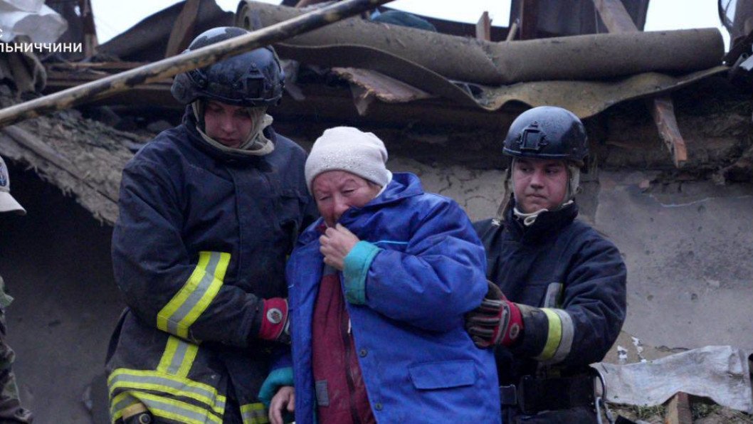 Russian 367-Missile and Drone Barrage on Ukraine Kills 13 People, Injures Dozens