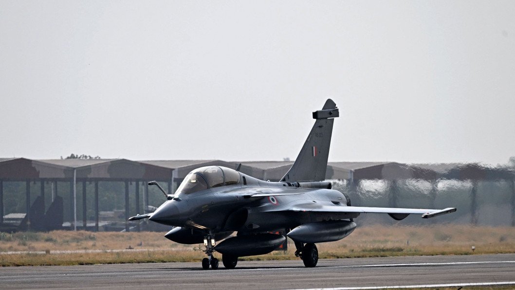 India Set to Skip Fighter Jet Contest, Snub Russia’s Su-57, and Go All-In on French Rafales