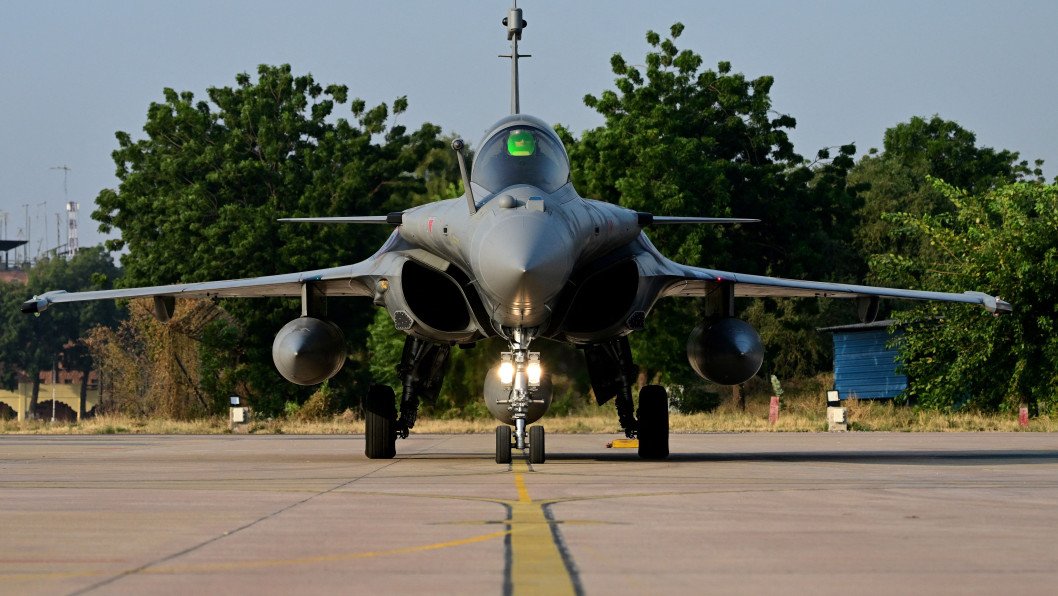 India Eyes More French Rafales as Years of Russian Su-35, Su-57 Sales Pitch Still Yield No Results