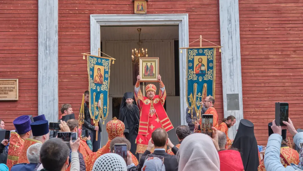 Russia’s Pro-War Church Leader Brings Military Priests and Russian War Veterans to Norway’s Border